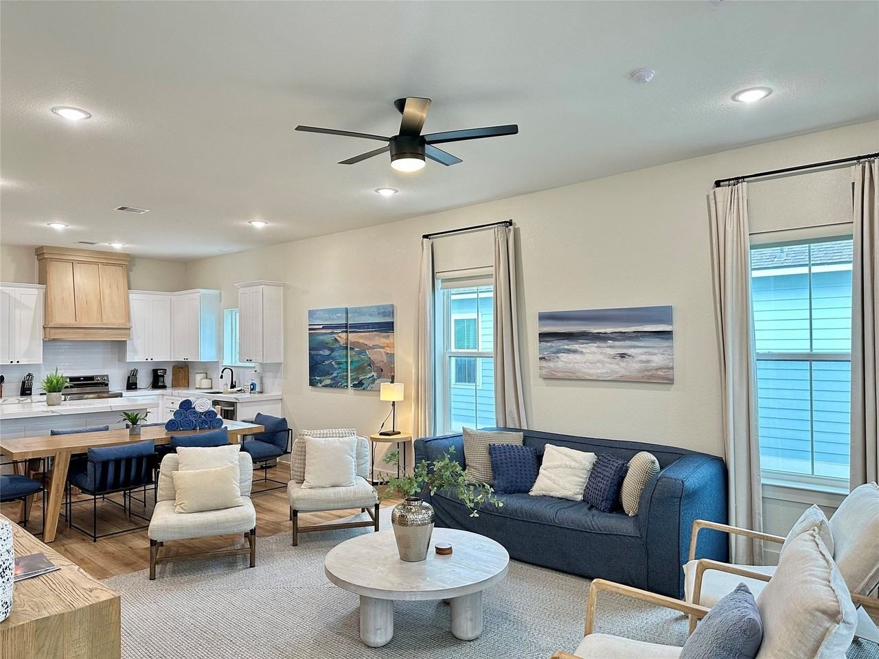 2503 103rd St - Photo 4 of 20