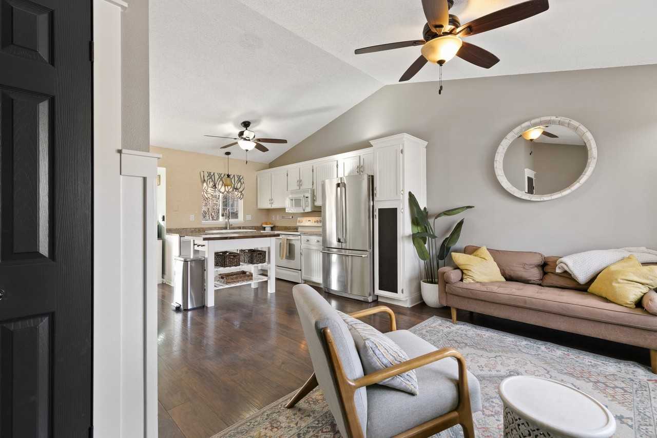 7535 Churchwood Cir #1 - Photo 4 of 34