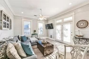 1015 26th St - Photo 2 of 28