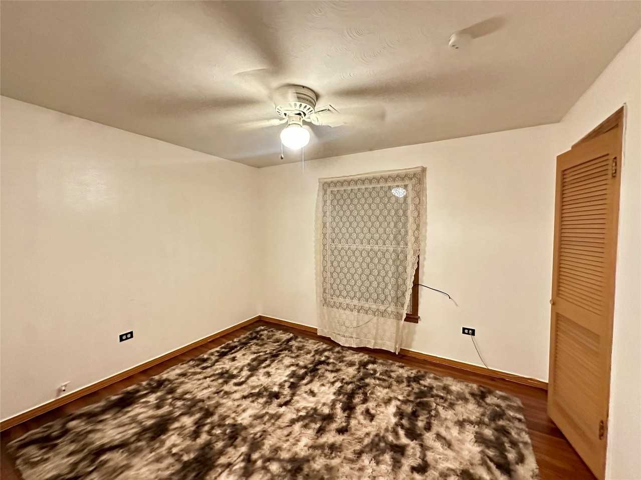 2810 N Houston Dr - Photo 6 of 19