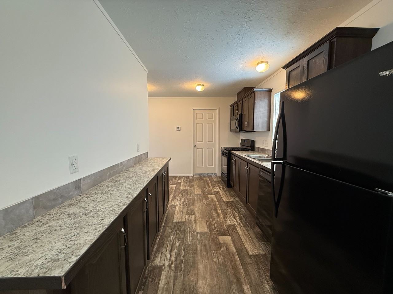 11719 Cascade Cir #101 - Photo 4 of 26