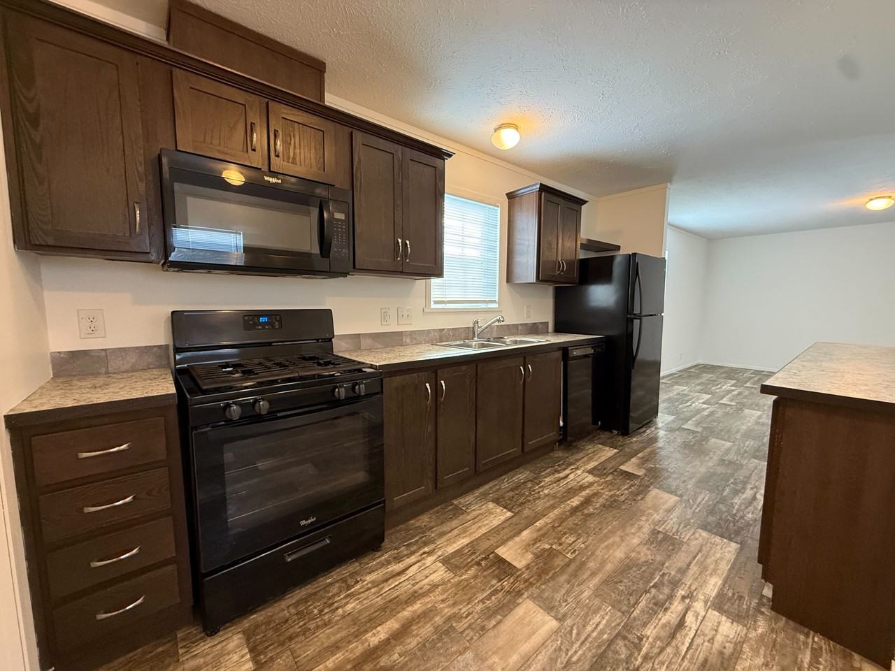 11719 Cascade Cir #101 - Photo 6 of 26