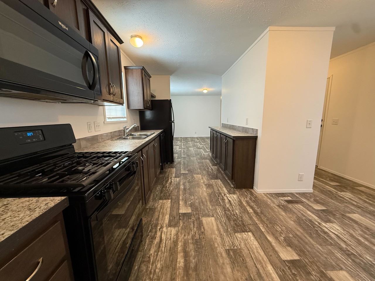 11719 Cascade Cir #101 - Photo 7 of 26