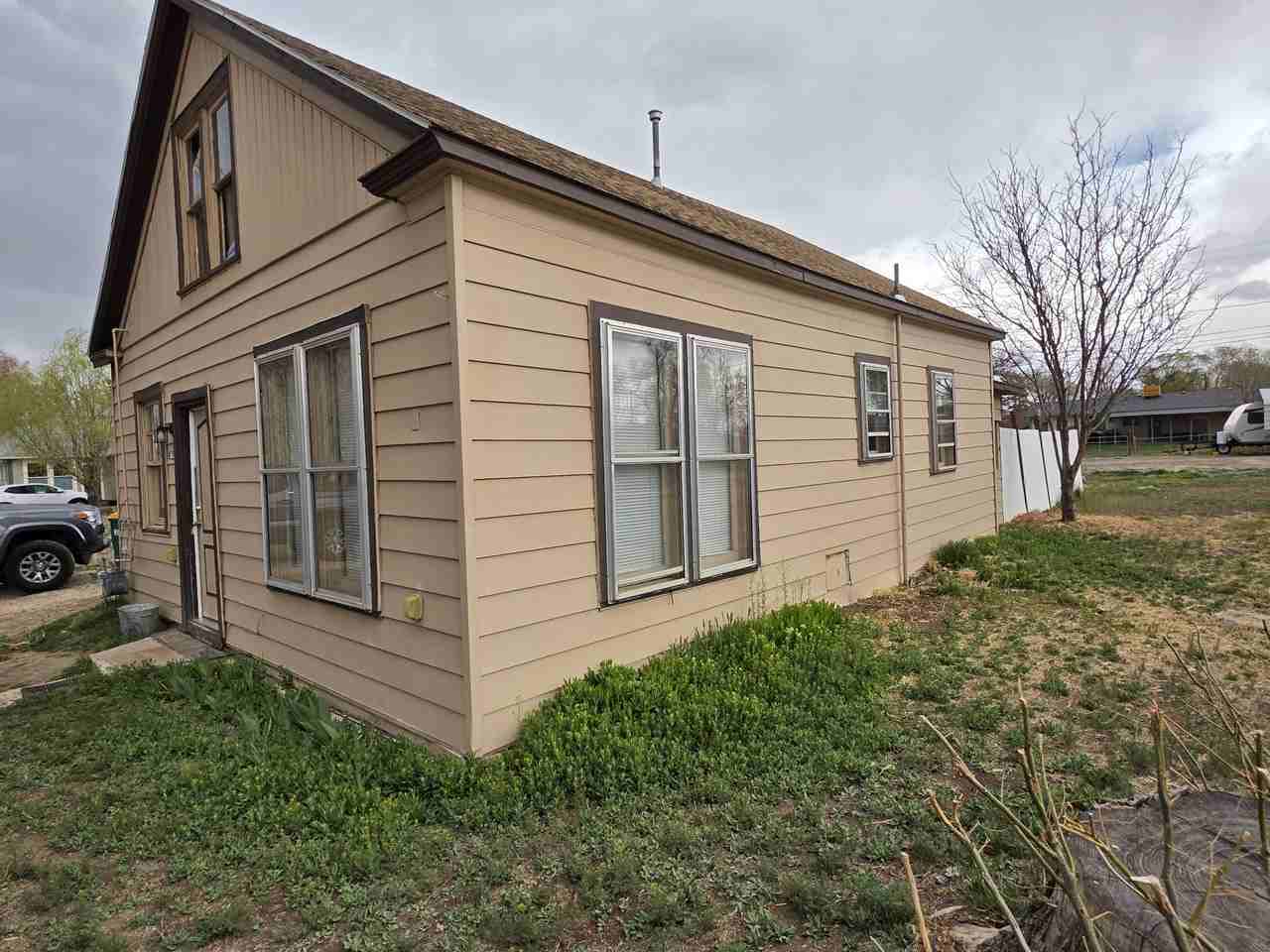 152 N Coulson St #1 - Photo 2 of 10