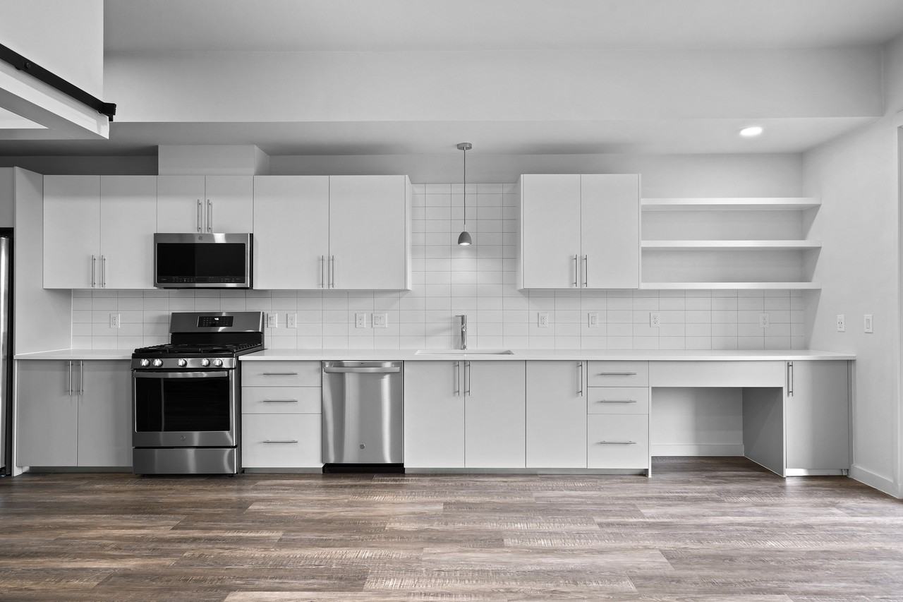 4004 Banister Ln #309