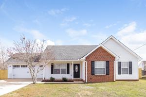 featured image of 2922 Henderson Ln