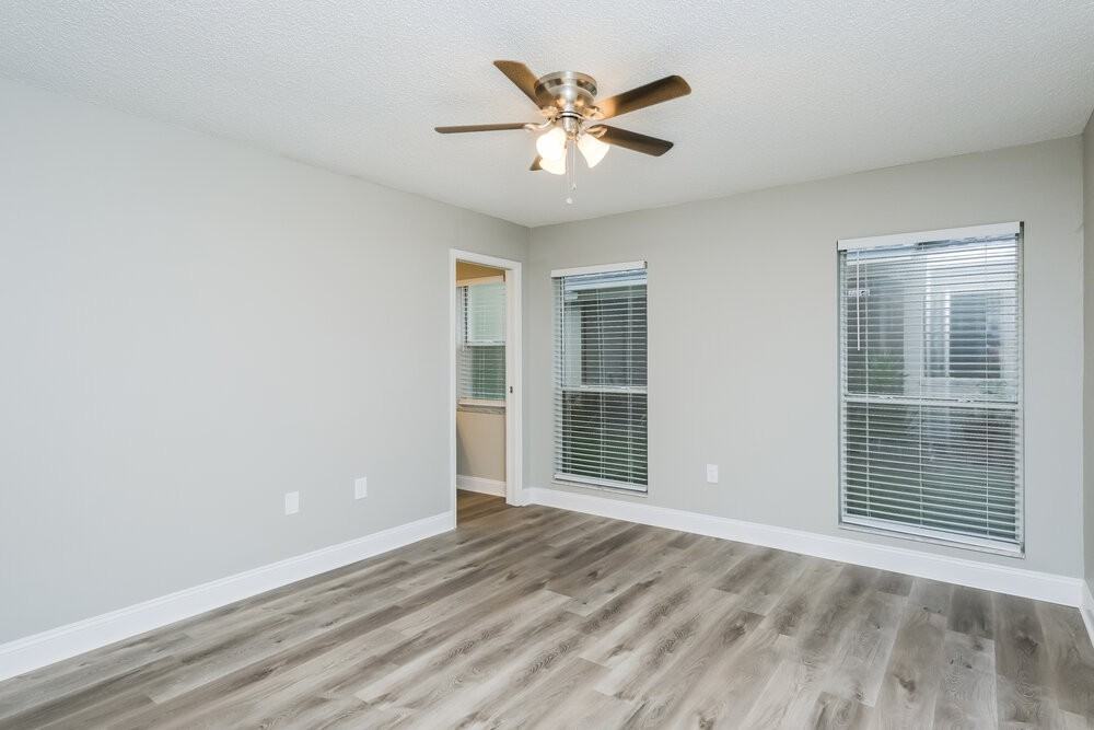 10917 Freemont Dr - Photo 5 of 13