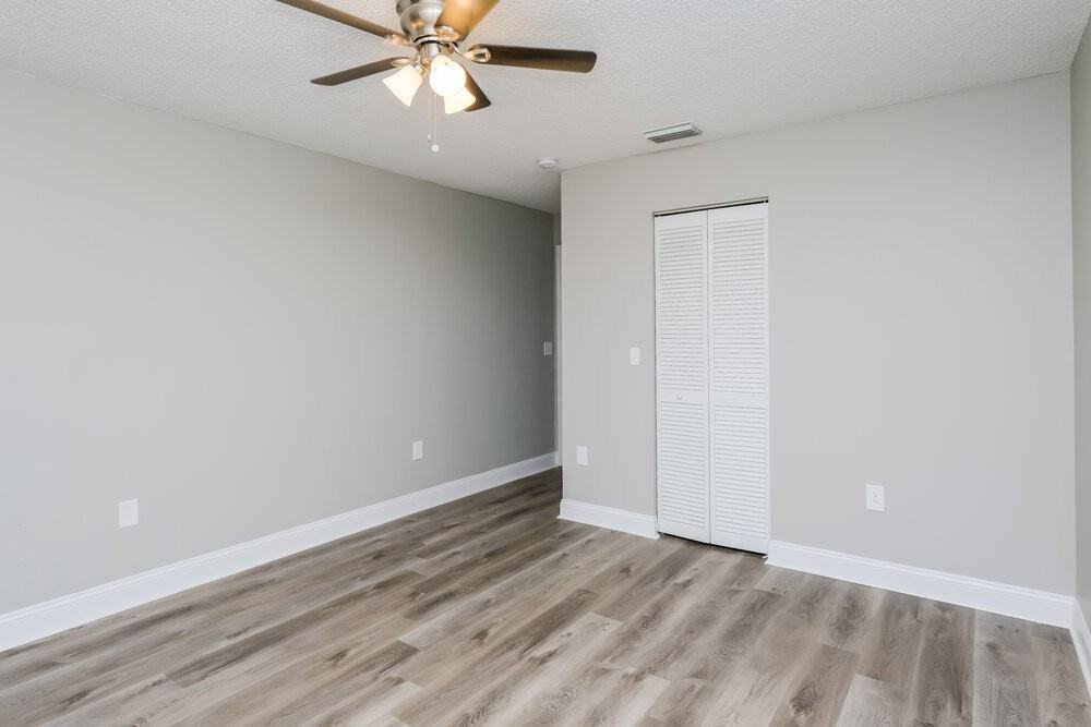 10917 Freemont Dr - Photo 6 of 13