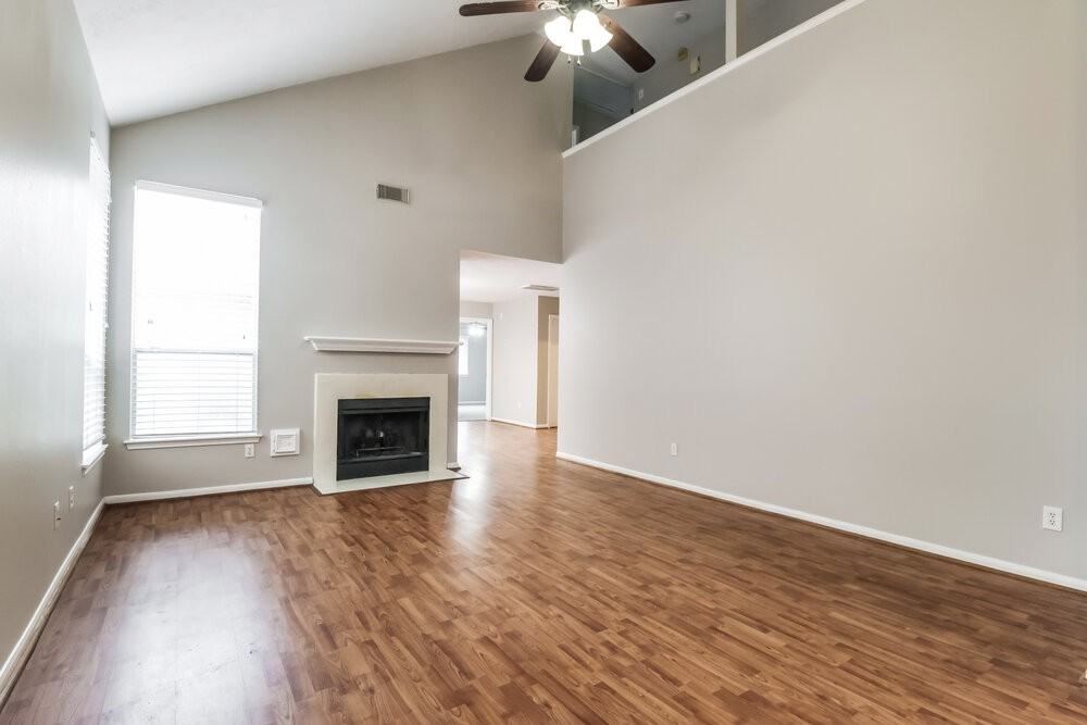 12655 Pine Bush Dr - Photo 5 of 17