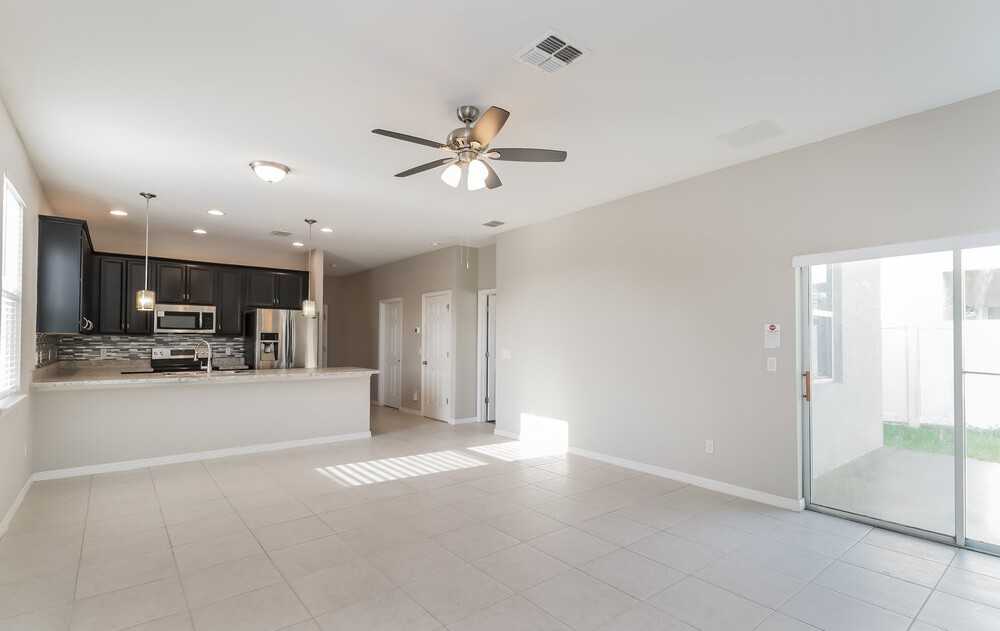 1121 Atlantic Ave - Photo 6 of 20