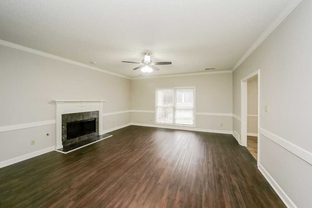 8742 Raspberry Ln - Photo 4 of 17