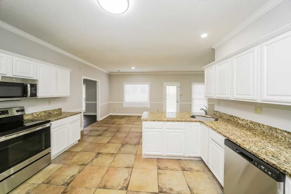 8742 Raspberry Ln - Photo 7 of 17