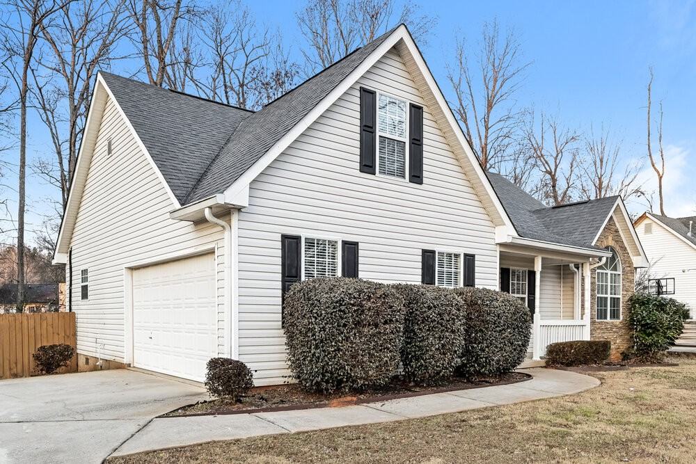 229 Pebble Creek Dr - Photo 4 of 17