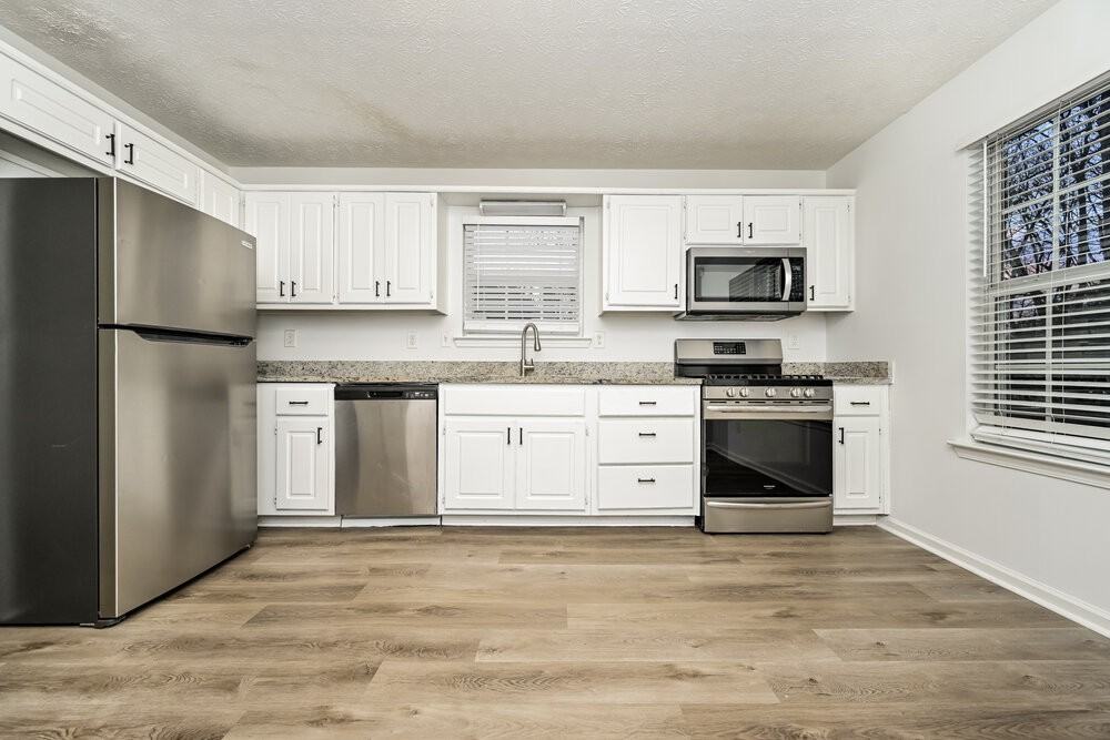 229 Pebble Creek Dr - Photo 7 of 17