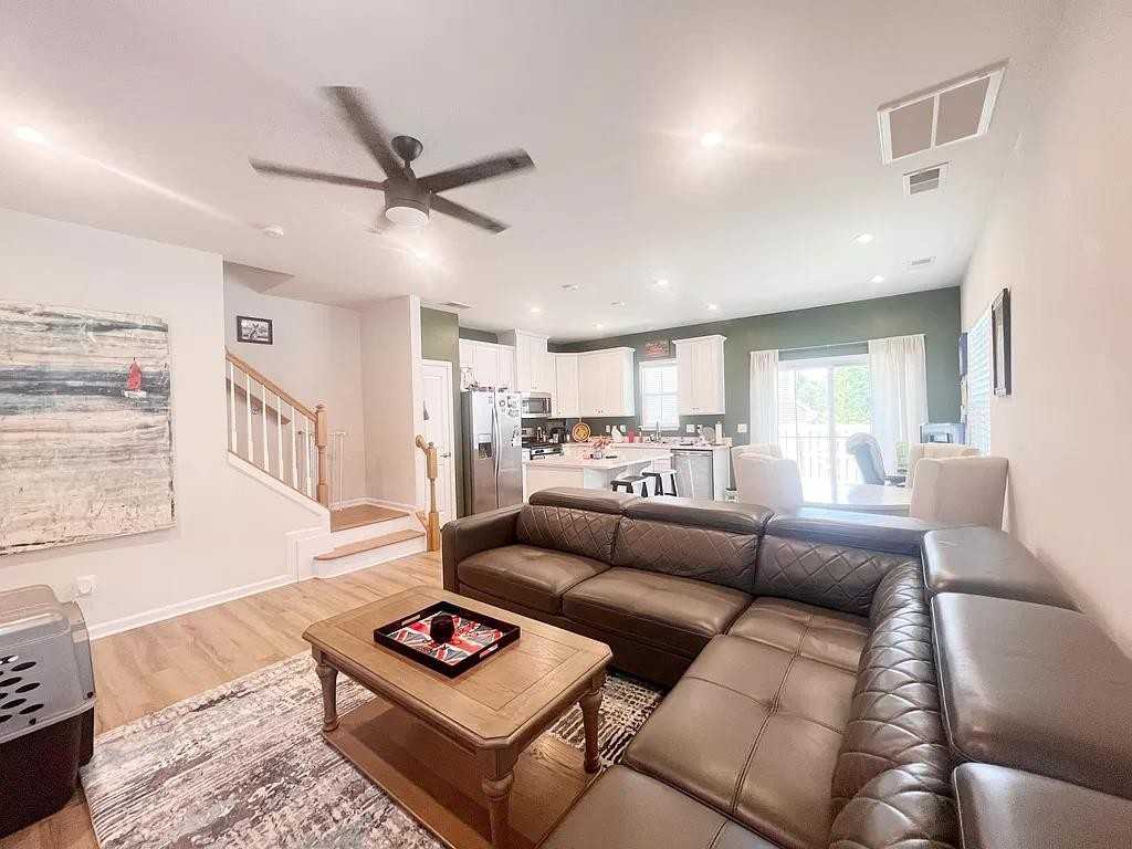 100 Lilywood Ct #1 - Photo 4 of 24