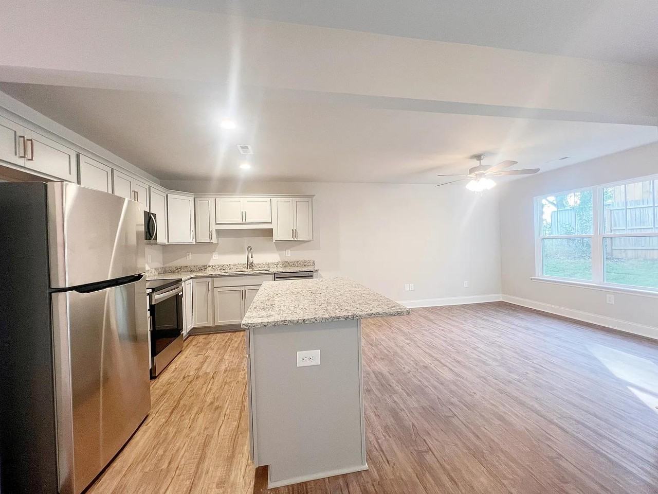 104 Keel Ln #1 - Photo 5 of 23