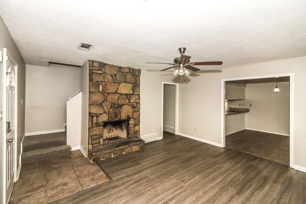 8229 Valley Ridge Trl - Photo 6 of 20