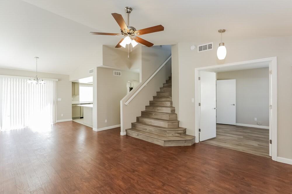 7045 N 28th Ave - Photo 4 of 20