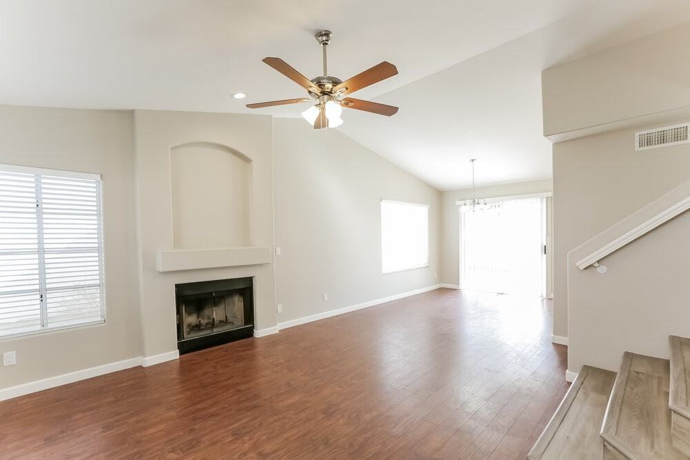 7045 N 28th Ave - Photo 7 of 20