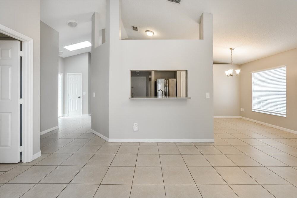 320 Macgregor Rd - Photo 6 of 16