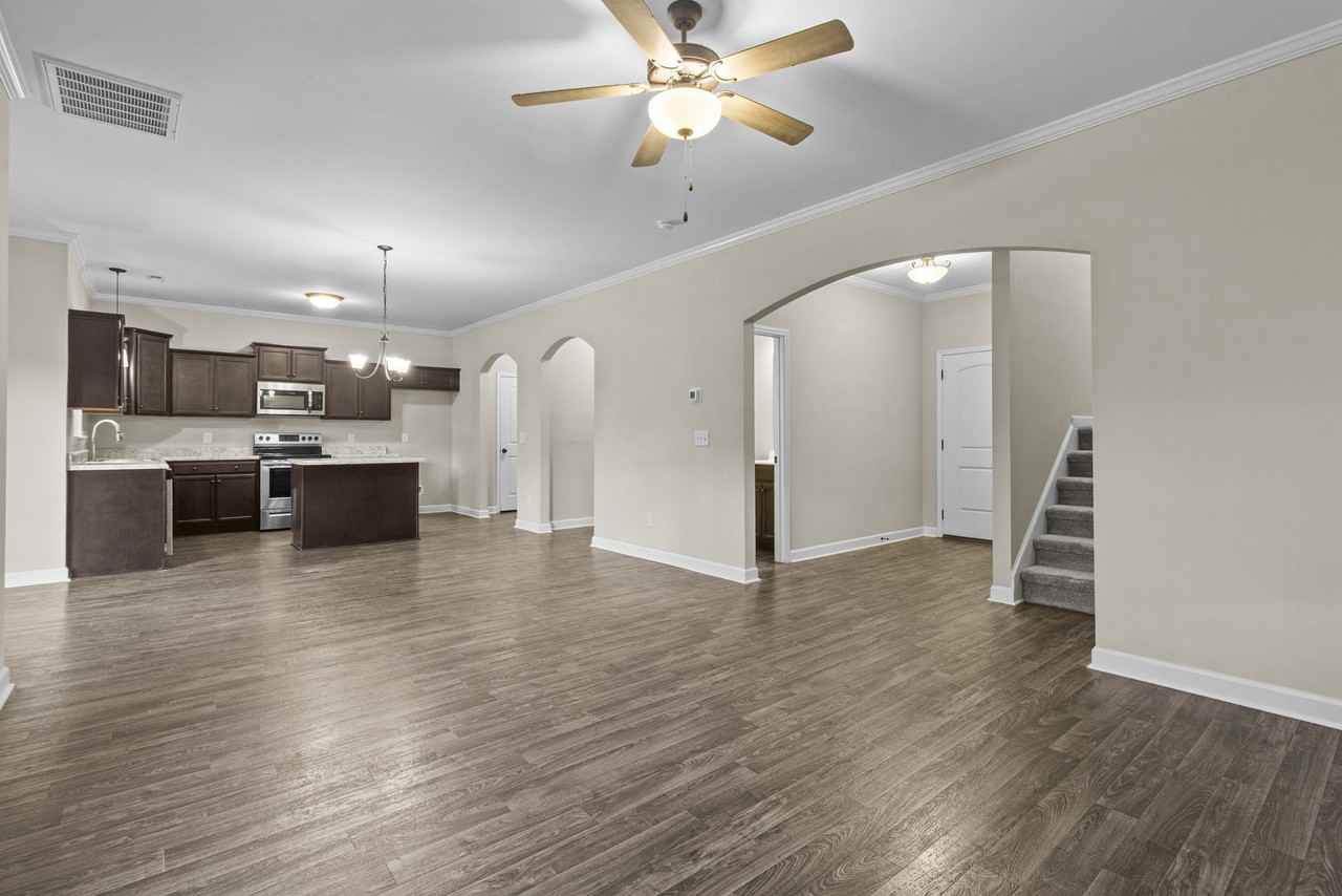 405 Crestmont Ct #1 - Photo 7 of 50