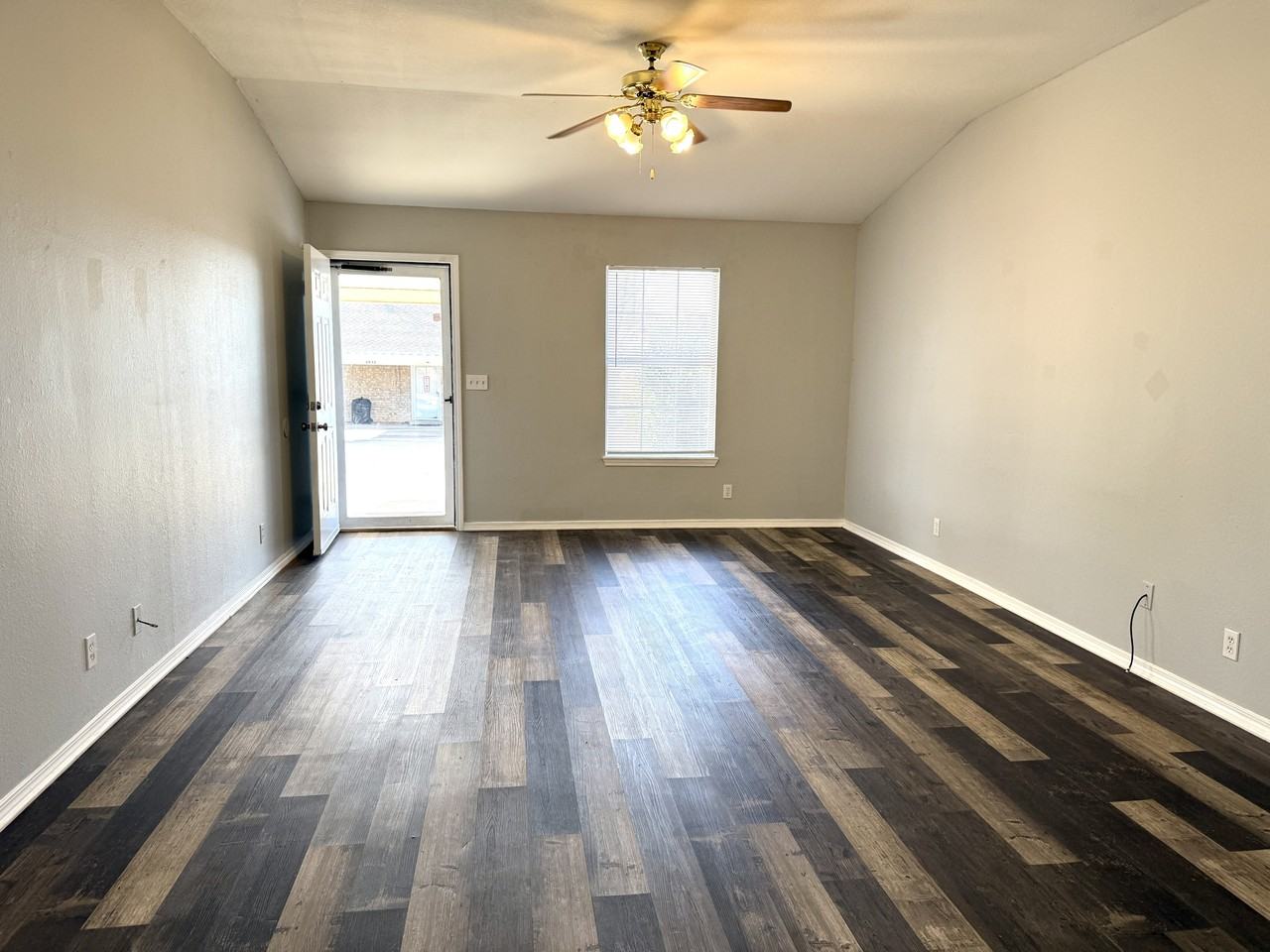 2412 Cimmarron Dr #1 - Photo 7 of 17