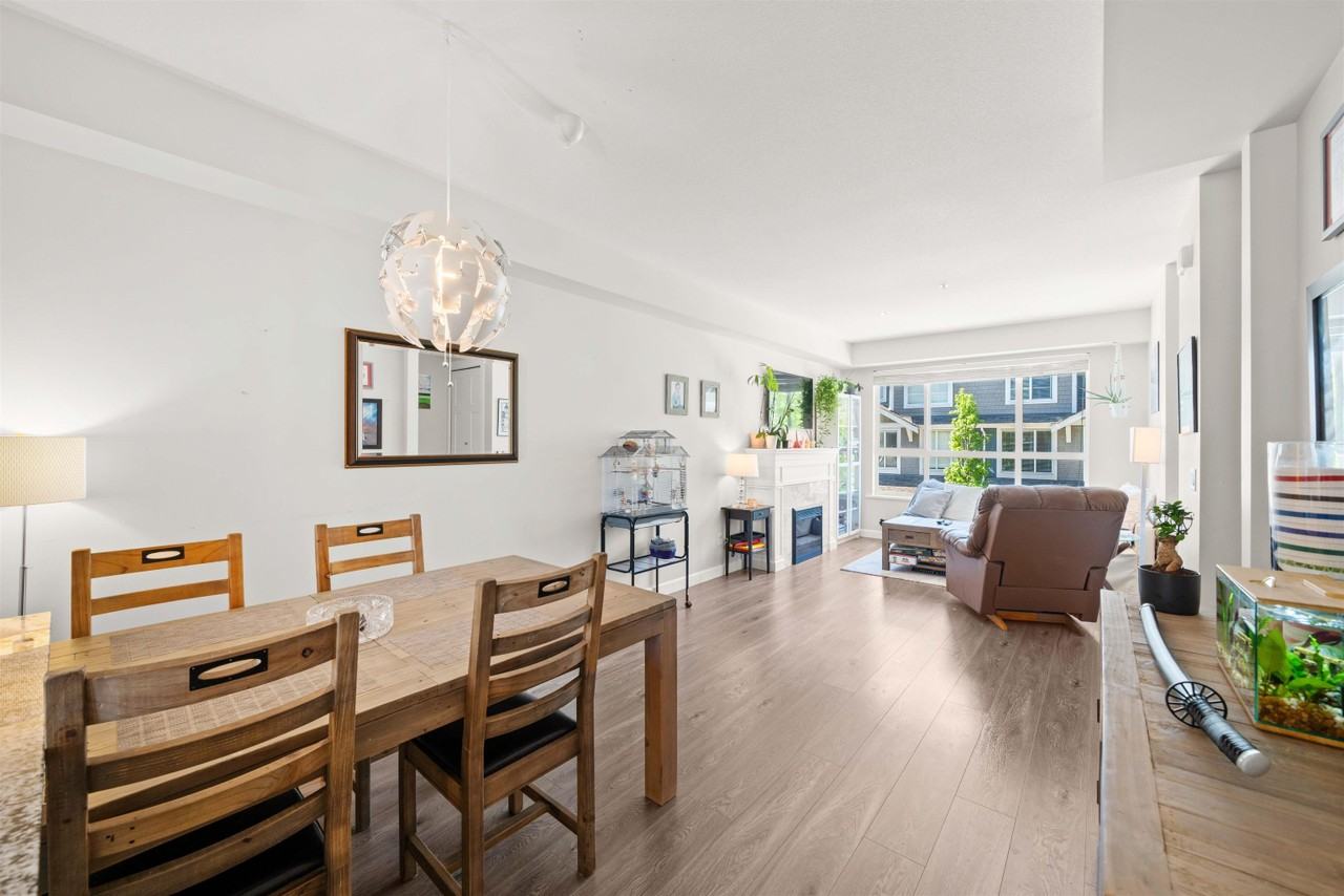 7059 210th St - Photo 4 of 18