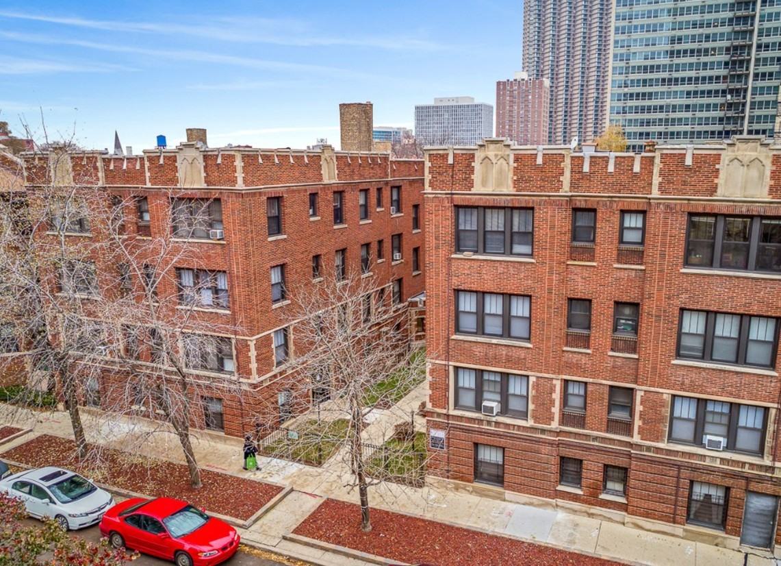 W Cornelia Ave & N Broadway - Photo 5 of 11