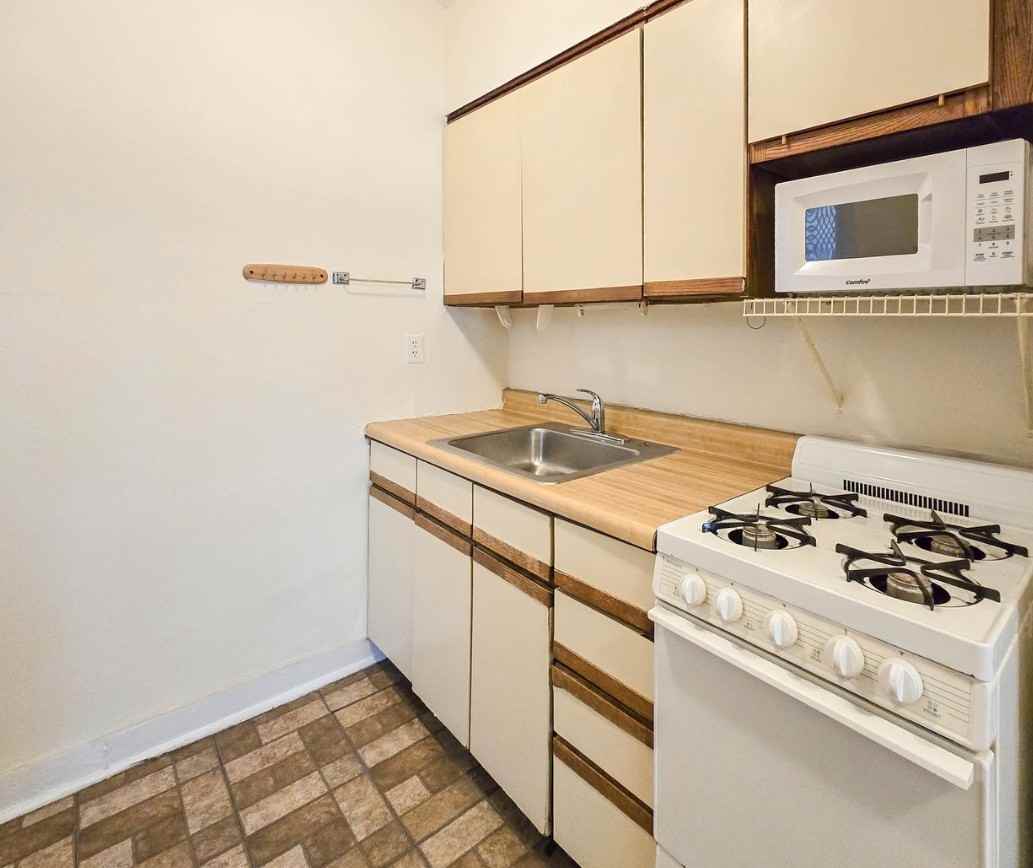 W Cornelia Ave & N Broadway - Photo 7 of 11