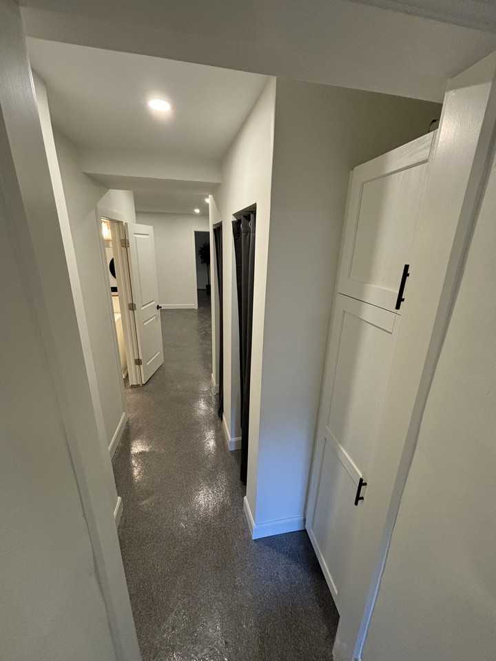 Annette St & Dundas St W #3 - Photo 4 of 9