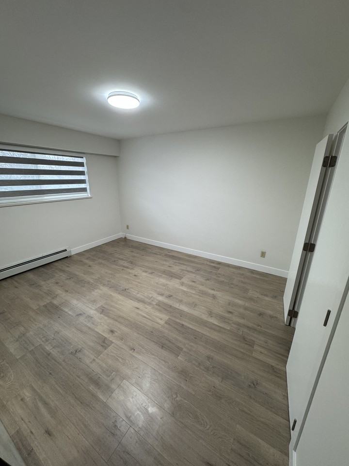 2440 Ware St - Photo 6 of 16