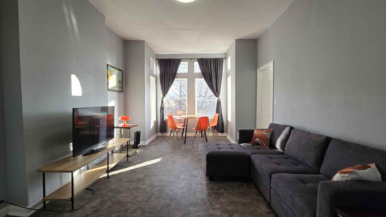 2324 West 24th Street - Photo 2 of 7