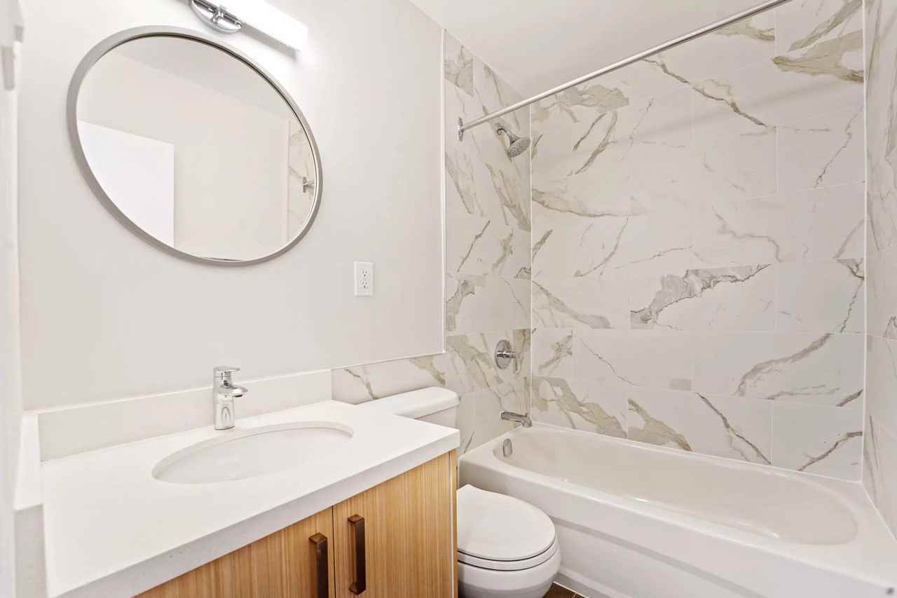 12 Park St. E. - Photo 5 of 8