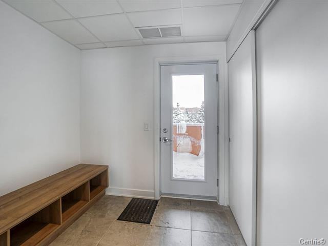 4240 Rue Augustin - Photo 2 of 15