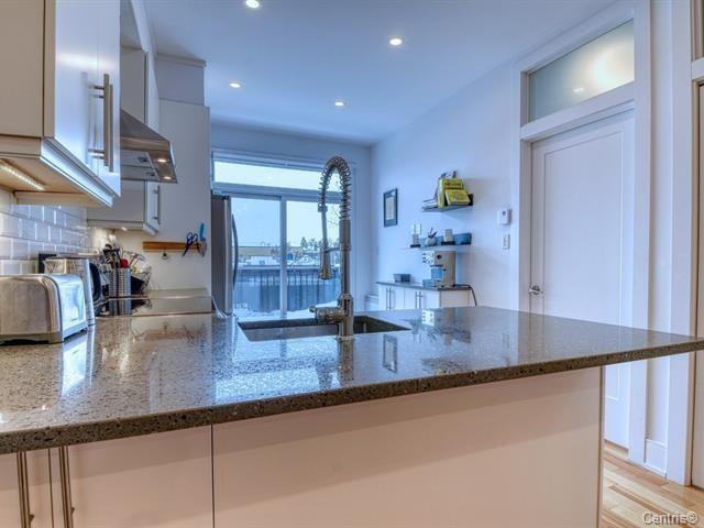 8261 Rue St-Denis - Photo 3 of 15