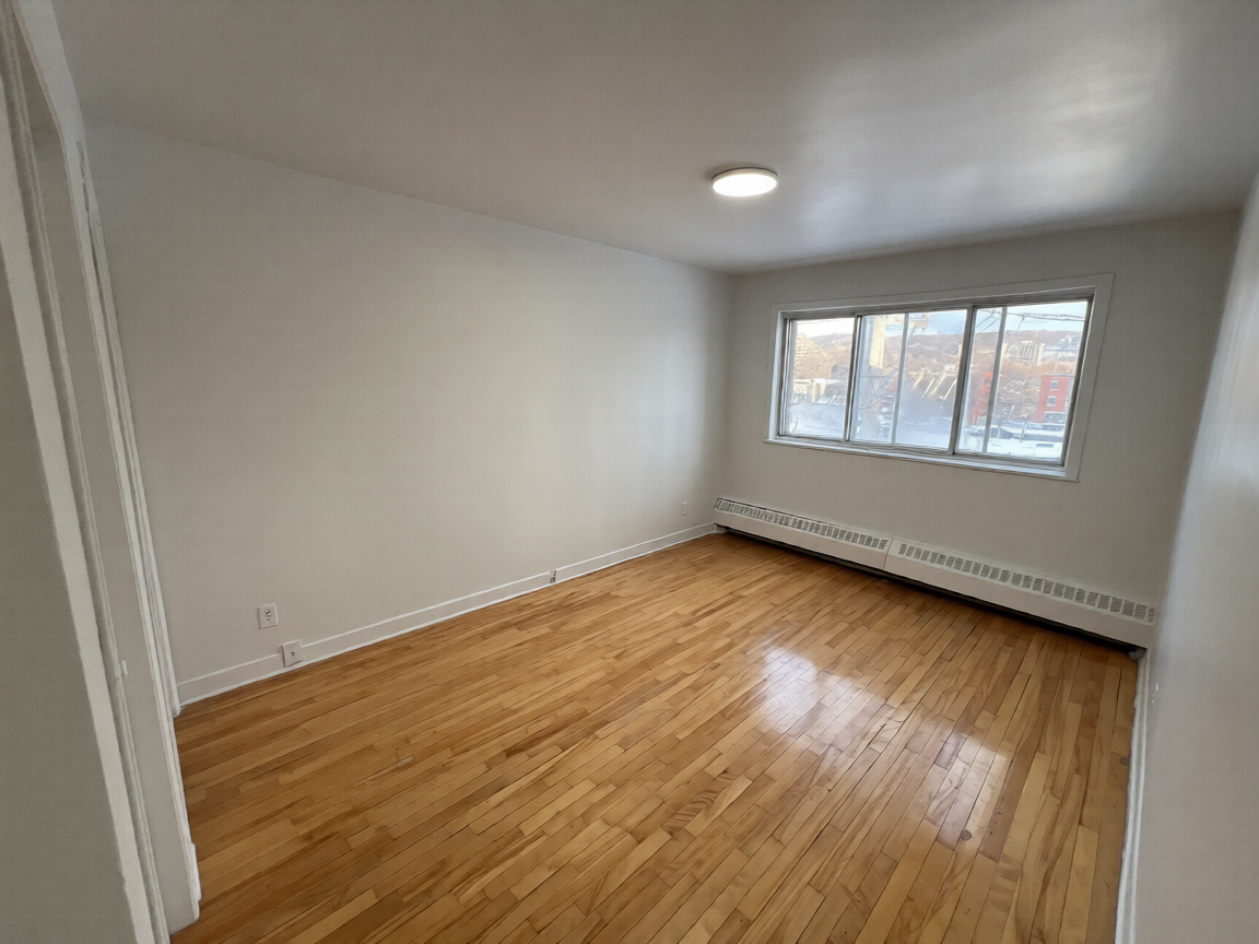 2660-2670 Kent - Photo 5 of 8