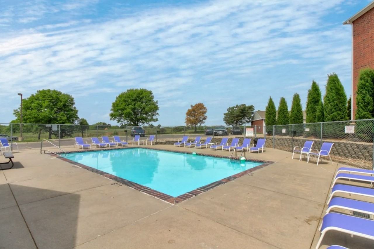 Deer Park Apartments - Photo 7 of 45