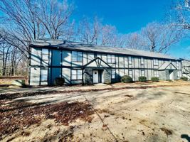 featured image of 1906 W Matthews Ave