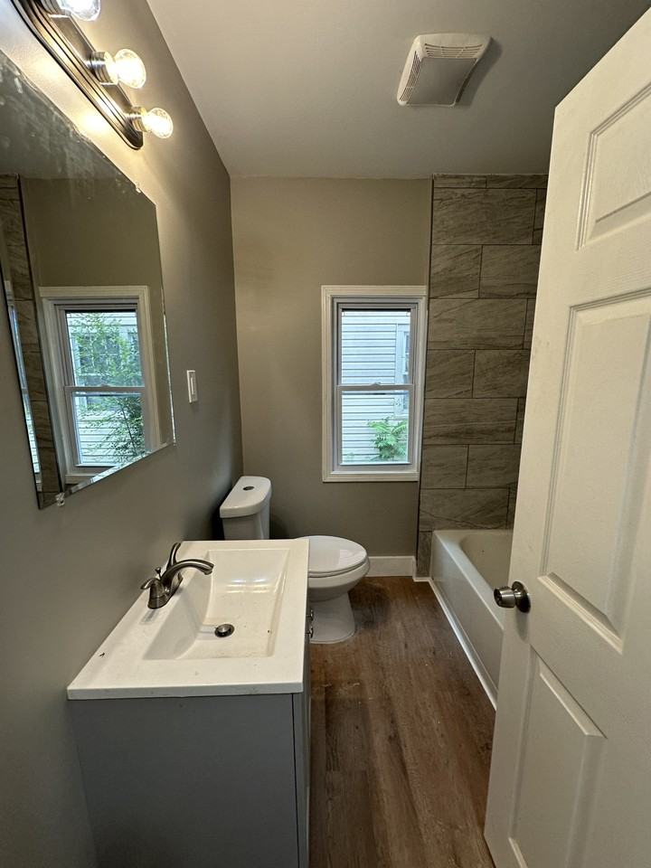 118 Fernwood Ave #1 - Photo 2 of 3