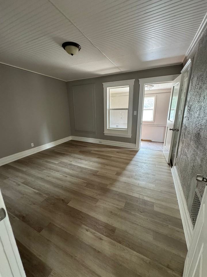 131 Bellevue Ave #1 - Photo 2 of 5