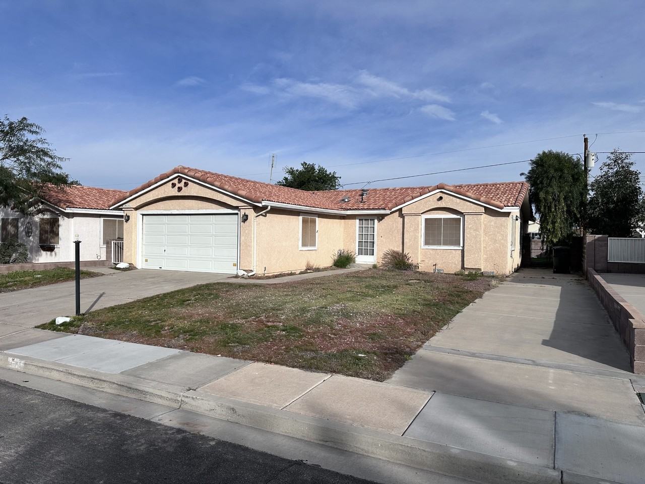 1631 De Angelis Ave #1 - Photo 2 of 4