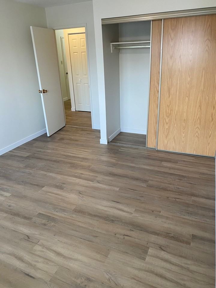 Elmwood - Photo 2 of 6