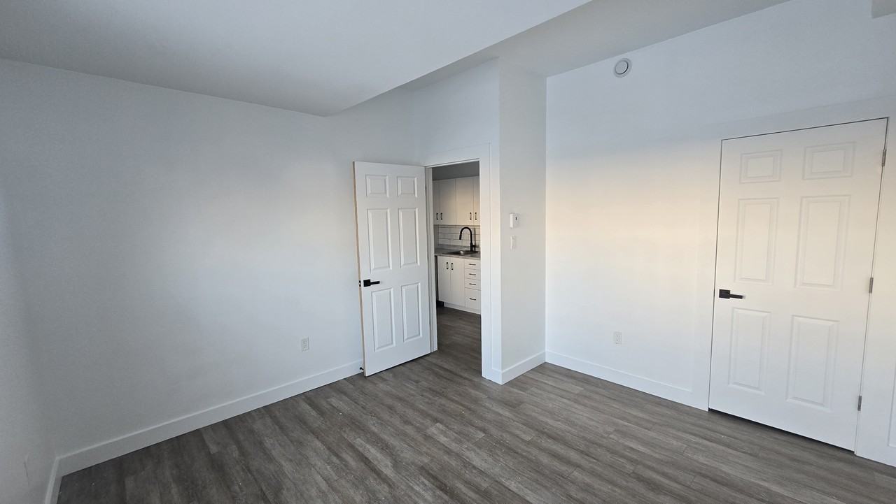 87 Weldon St #102 - Photo 3 of 16