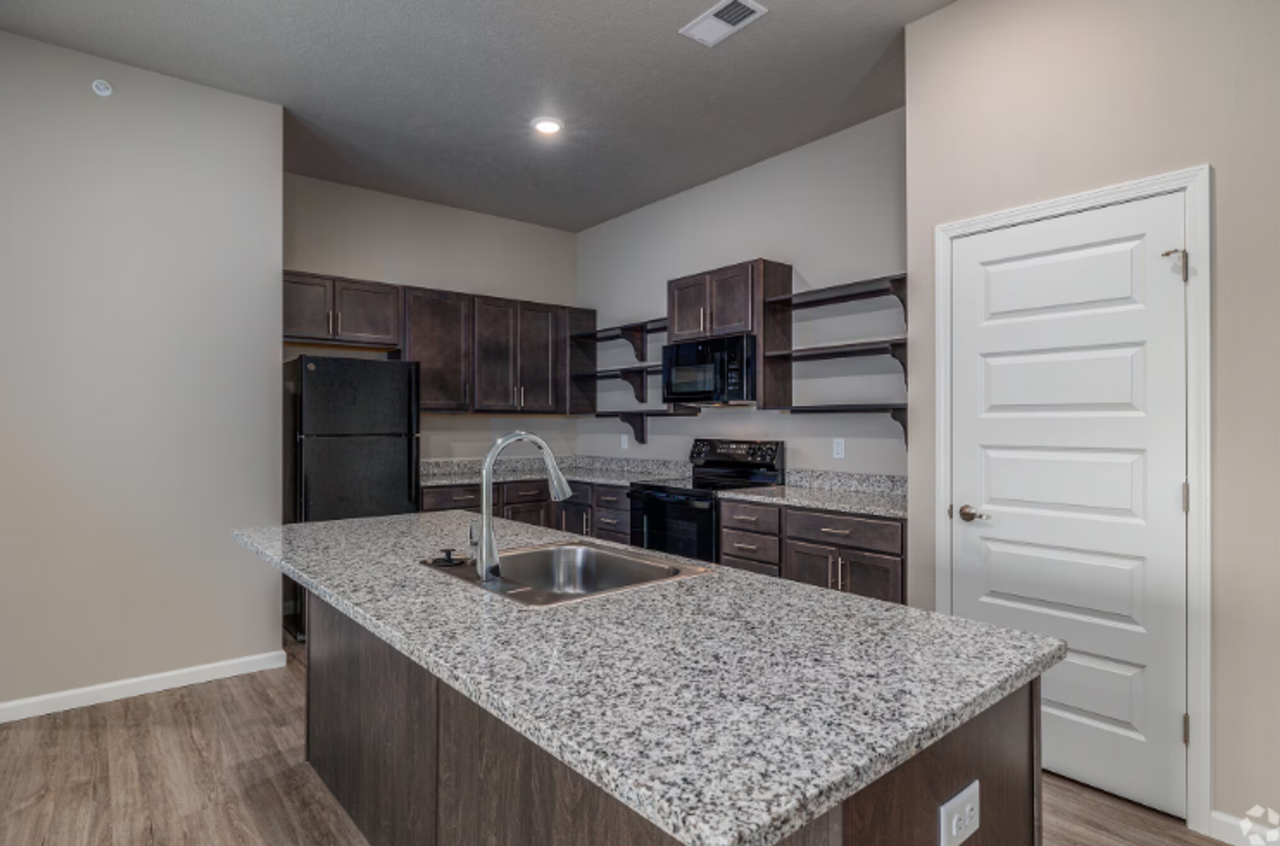 Finley Ridge Apartments - Photo 5 of 23