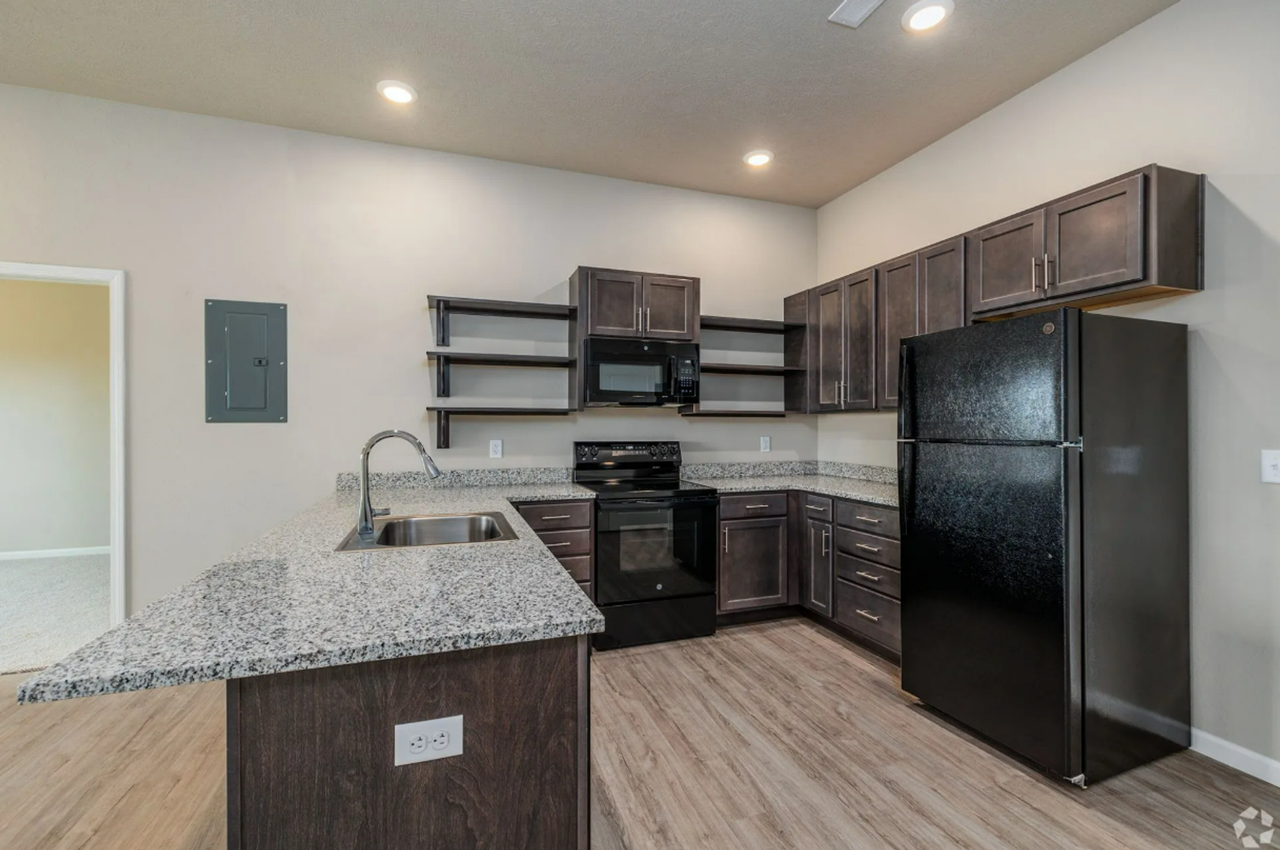 Finley Ridge Apartments - Photo 6 of 23