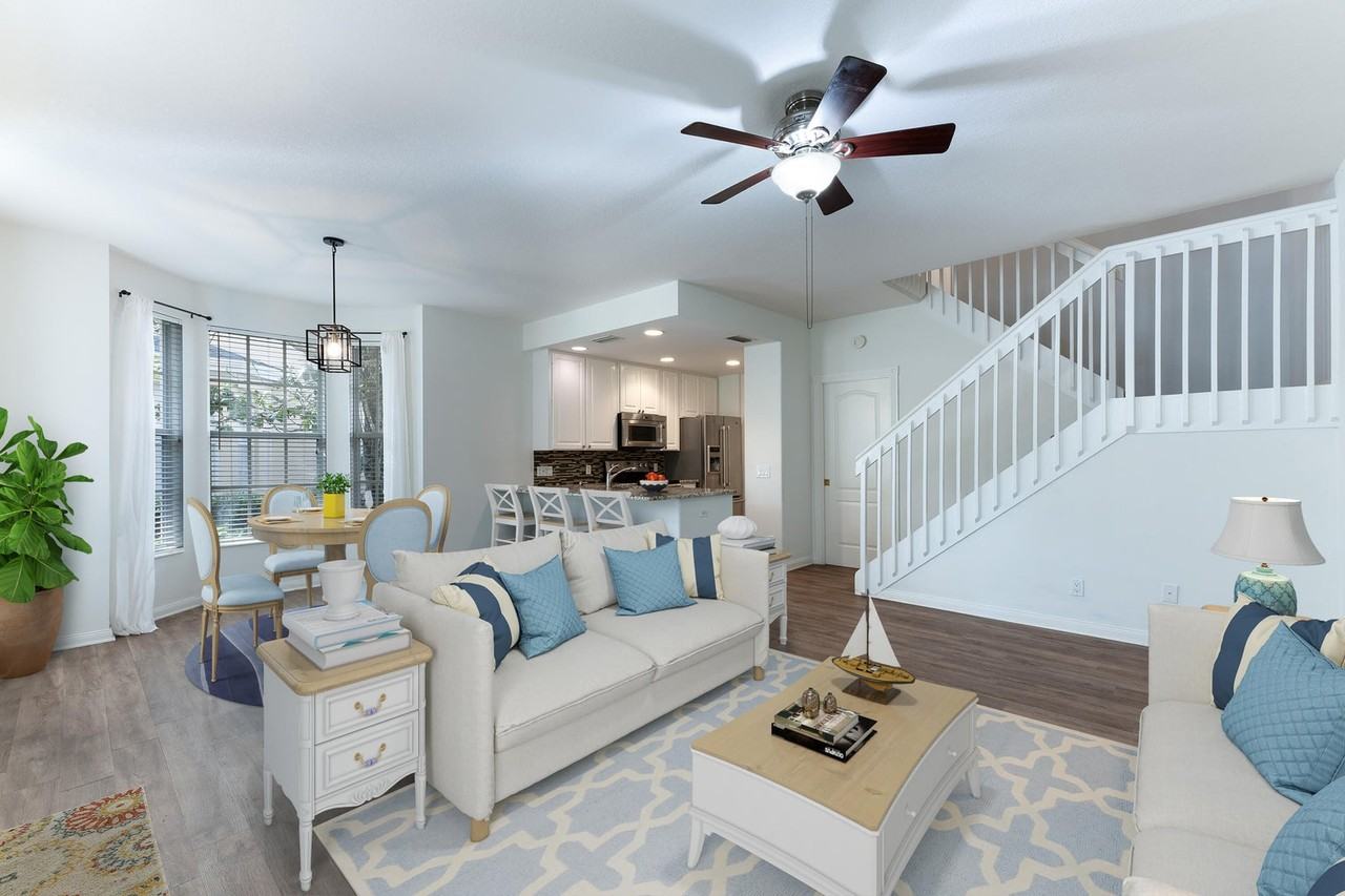 340 Jacaranda Drive - Photo 3 of 20