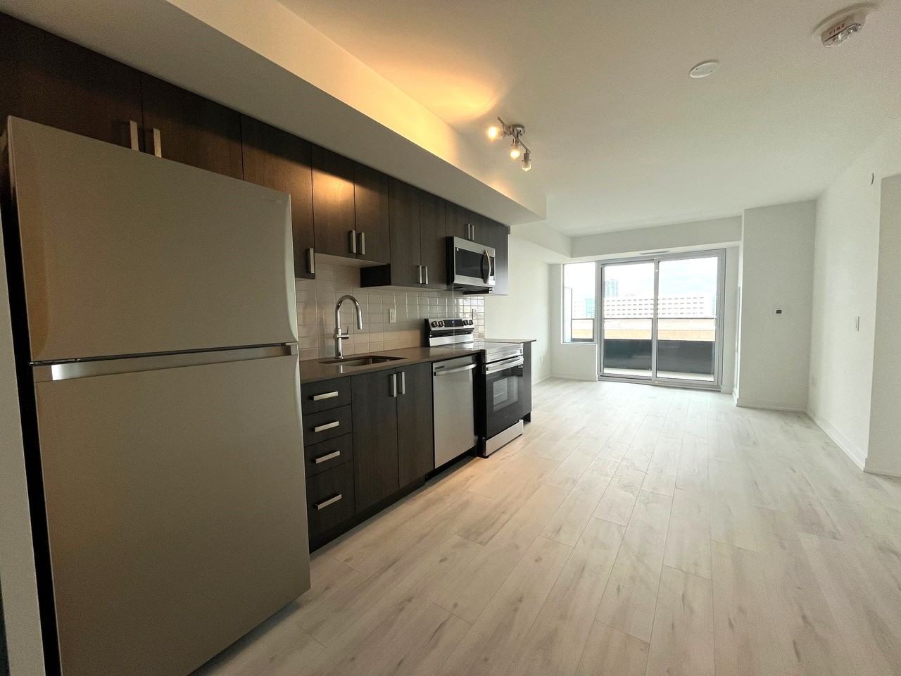 1435 Celebration Dr - Photo 5 of 44