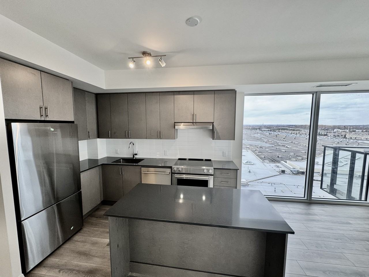 27 Korda Gate - Photo 2 of 14