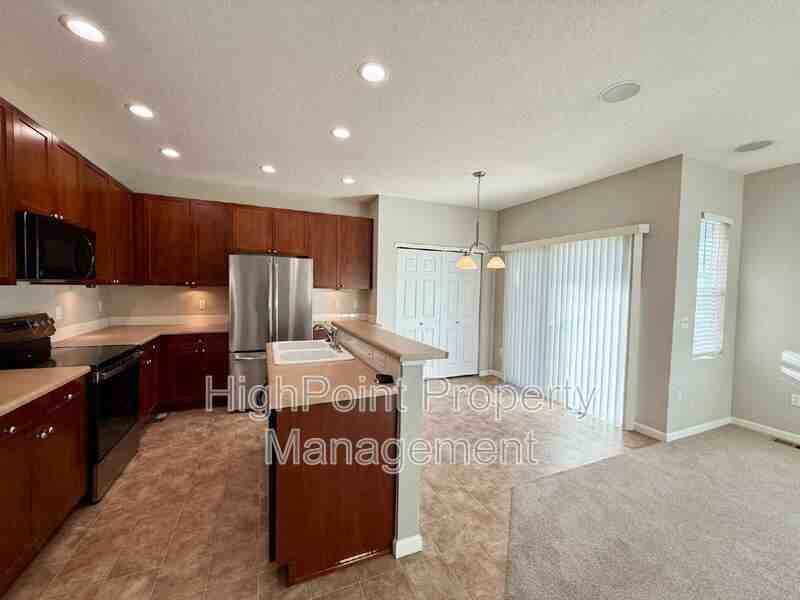 12113 Hannibal St - Photo 2 of 17