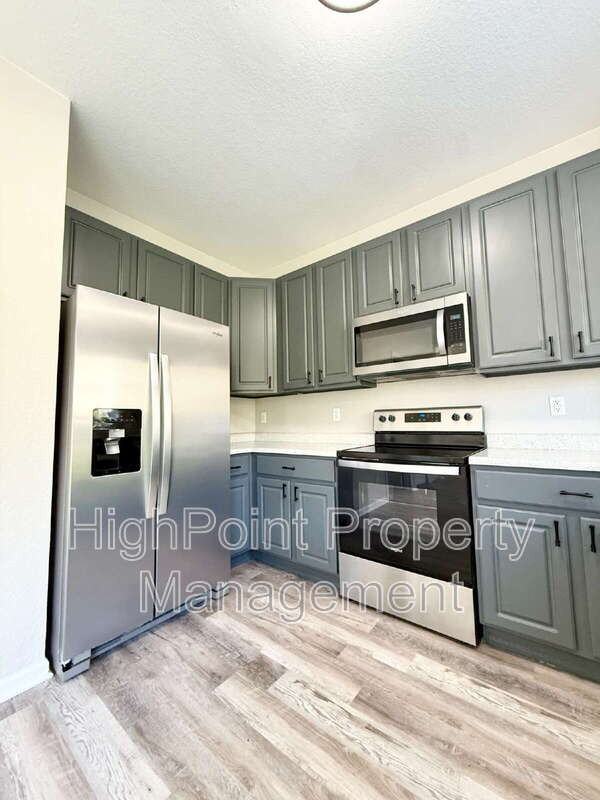 14837 E 118th Ave - Photo 3 of 21